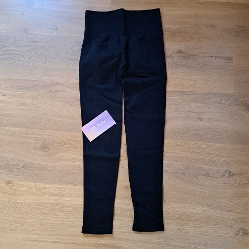 Helt nya Svarta tights med rumplyft, storlek XL