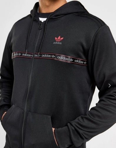 Adidas svart huvtröja M