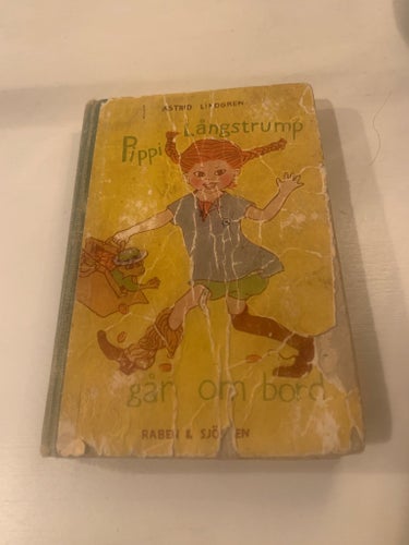 Pippi Långstrump går ombord av Astrid Lindgren, 1948 - Läs texten!