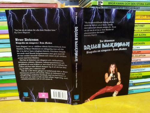Bruce Dickinson av Joe Shooman. bok, pocket. Very Fine plus