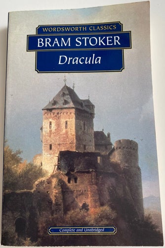 Klassiker på engelska. Stoker Dracula Shakespeare Romeo and Juliet + Jules Verne