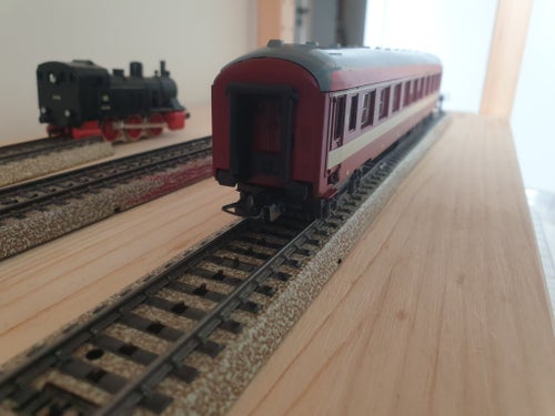 Lima 9117 C8 SNCF passagerarvagn 1 klass
