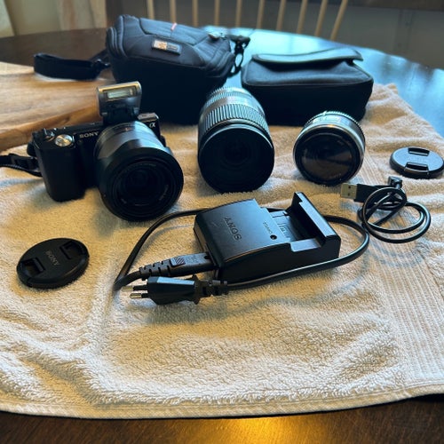Sony NEX-5 systemkamera med tre objektiv
