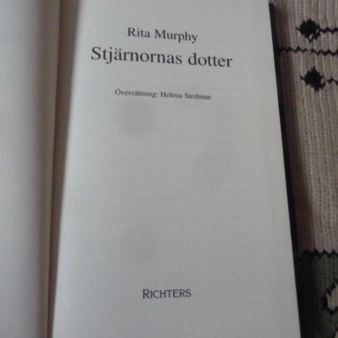 STJÄRNORNAS DOTTER, R. MURPHY, 2003,  BÖCKER
