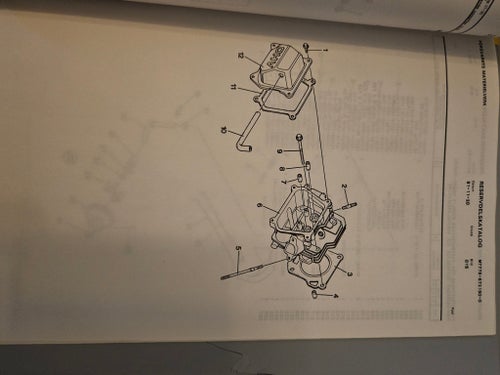 PUMPUTRUSTNING FÖR VATTENCISTERN 5000 L /S M8240-104010 Reservdelskatalog,