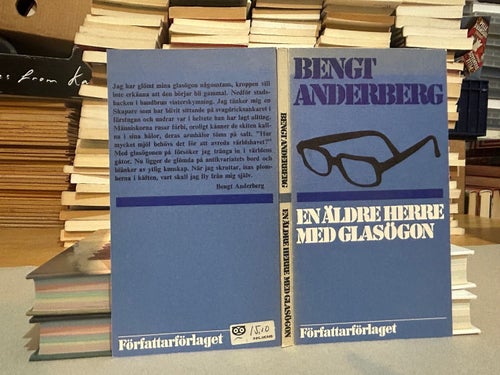 En äldre herre med glasögon av Bengt Anderberg, bok, Very good plus
