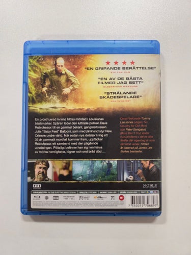 In the Electric Mist (Blu-ray) – Tung Thriller med Tommy Lee Jones
