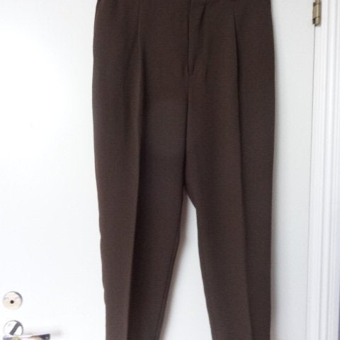 ZARA brungröna byxor NYA
