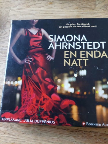 "En enda natt " av Simona Ahrnstedt CDBOK!