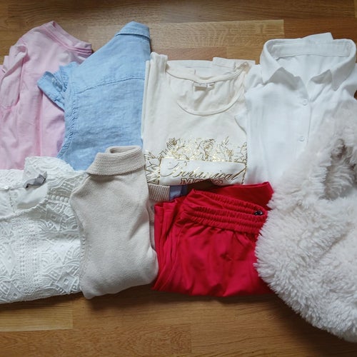 Klädpaket med blandade plagg dam M L