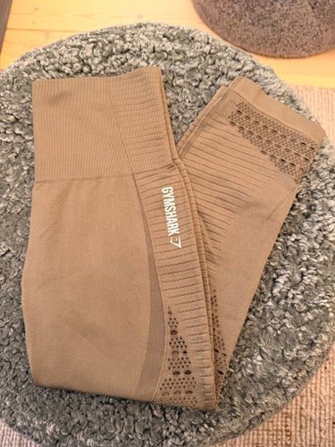 Gymshark 3/4 leggings khaki green, medium