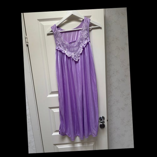 Lila nattlinne st 42/44