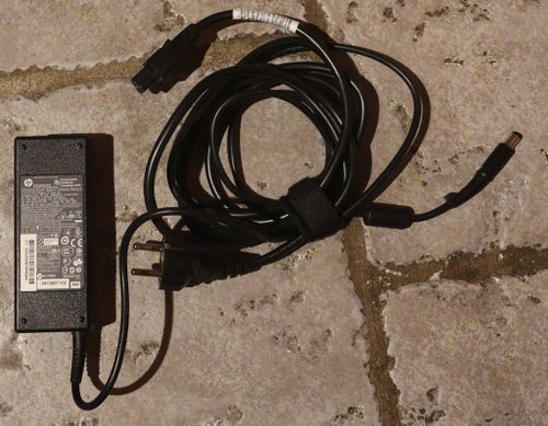 HP strömadapter PPP012L-E