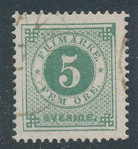 F30 - en variant med fyllt hörn