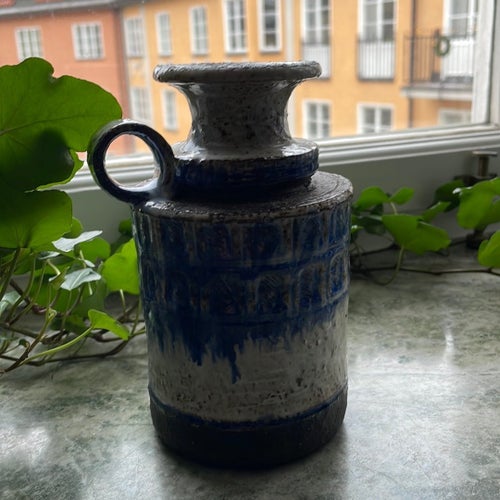 Brutal ståtlig och oerhört kaxig - stengods från sextiotalet Vintage