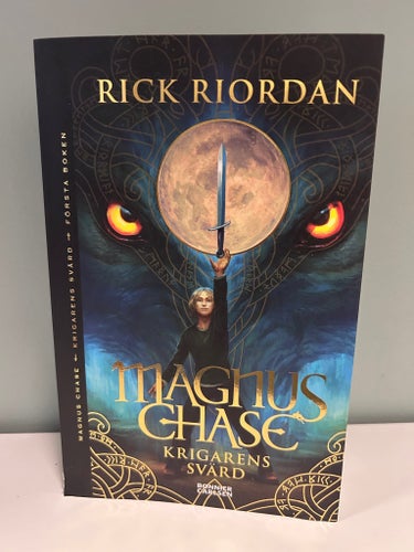 Magnus Chase Krigarens Svärd av Rick Riordan, 2015