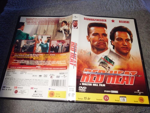 Red Heat (Arnold Schwarzenegger, James Belushi)