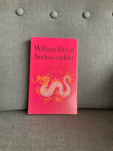 Andras världar av William Trevor, 1983