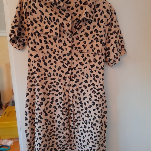 Vero Moda beige, svart, brun klänning, storlek M, 38-40