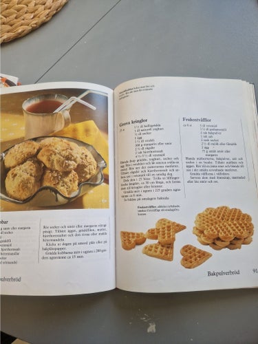Stora boken om bakning av ICA bokförlag