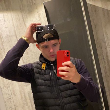 Yooastro