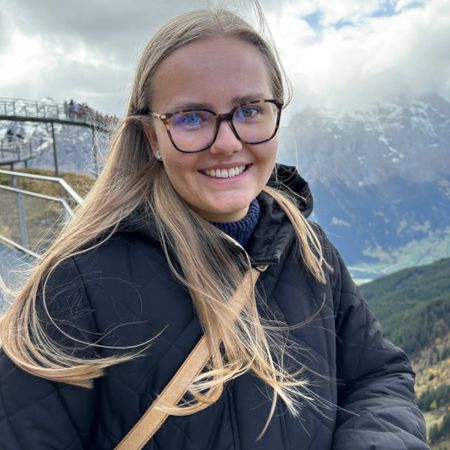 sophisticated_apricot