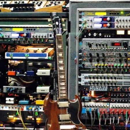 Vintage_Gear_Shop