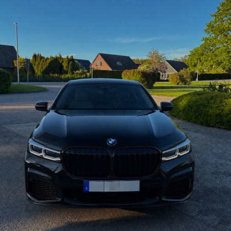 BMW760