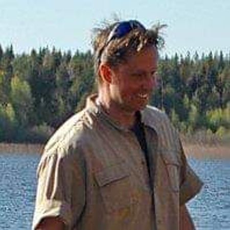 INJURED      MOOSE ON TOAST