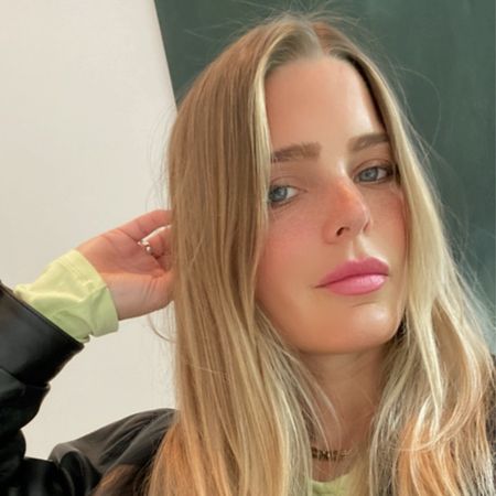 Alexandra6738
