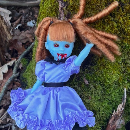Livingdeaddollsgirl