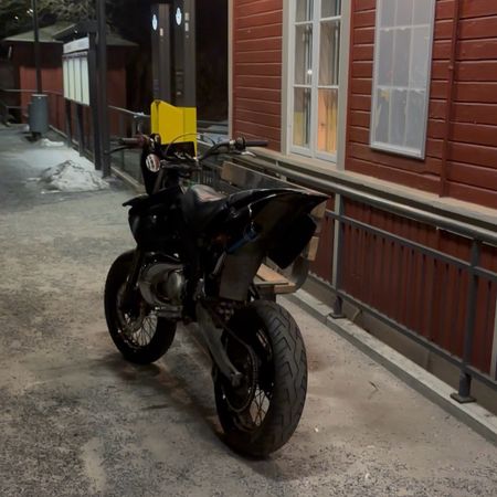 Lucas_AA77