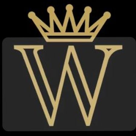 NiceClothings.GoodPhones