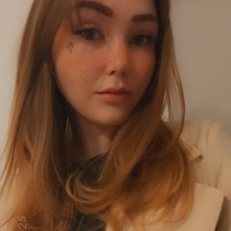 Alexandraaa10