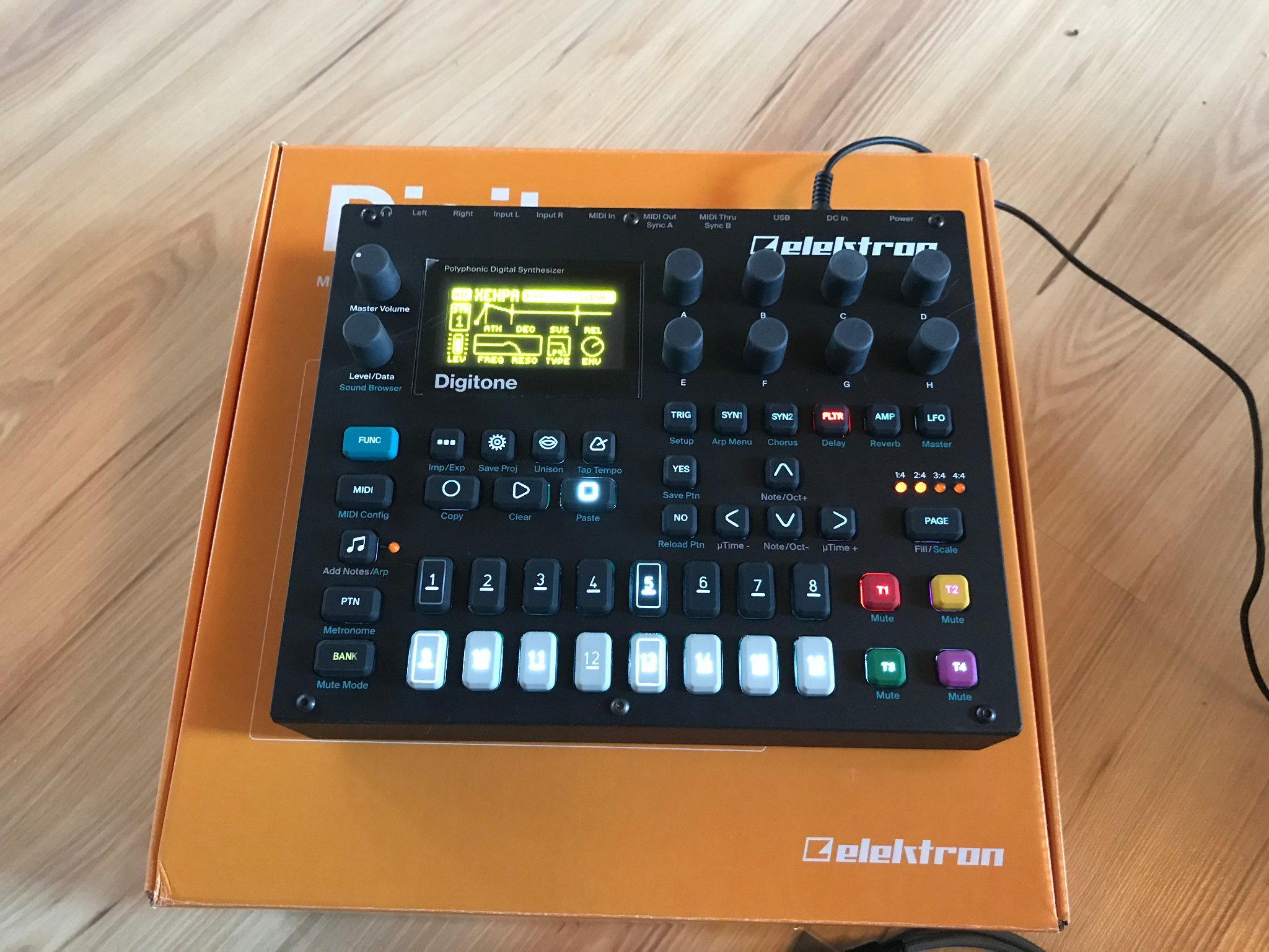 Elektron Digitone. Synth,sequencer,”groovebox” (420213565) ᐈ Köp på Tradera