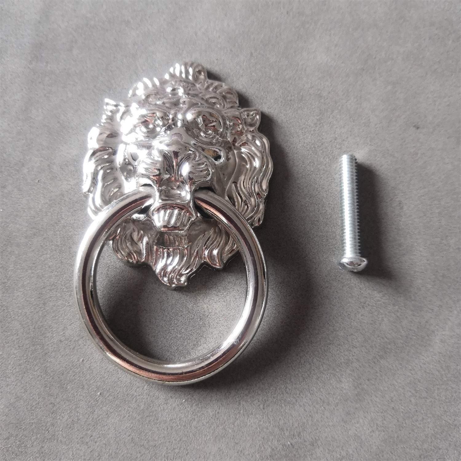 Retro lion head handle in brushed silver for furniture