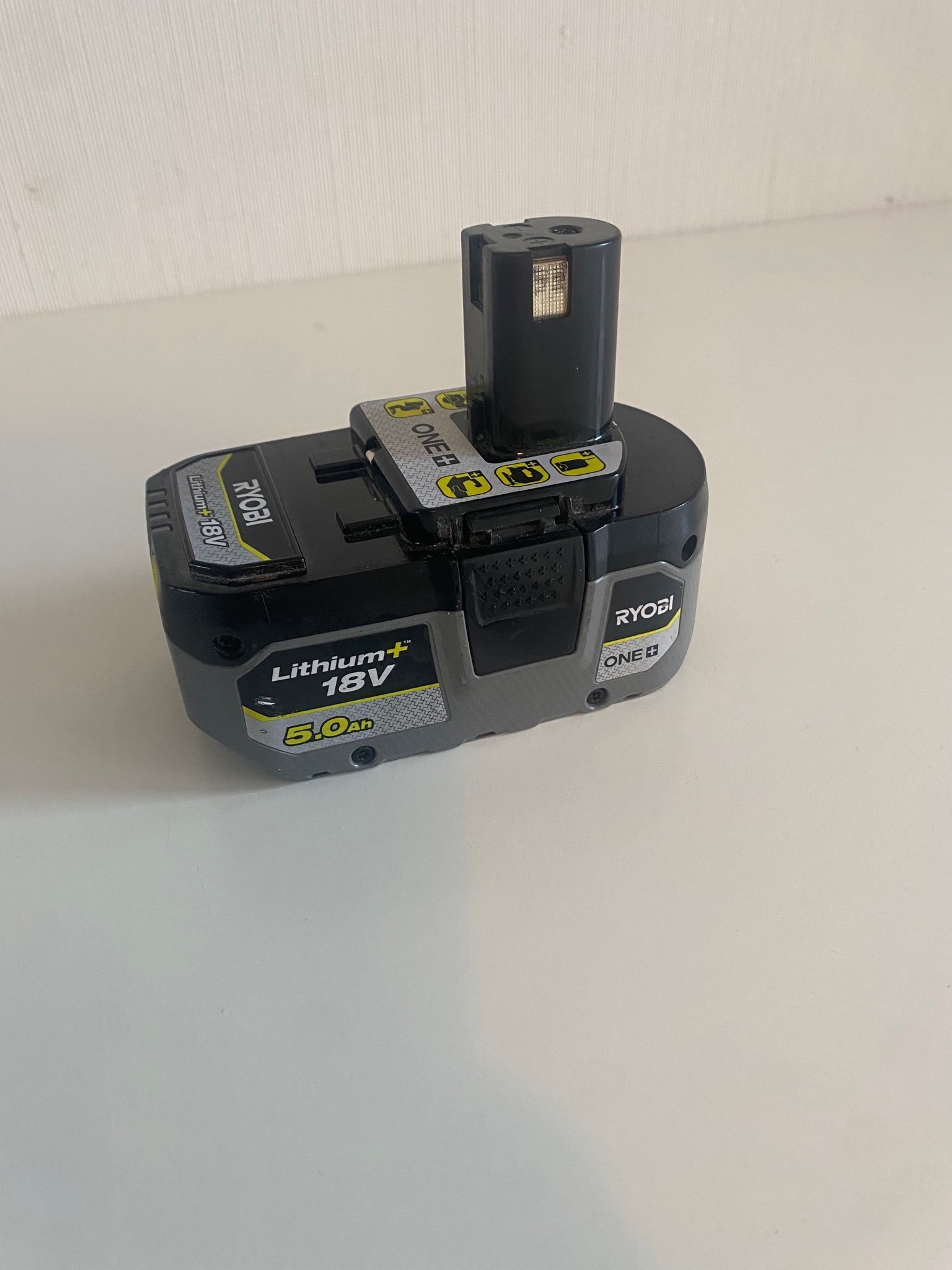 Se produkter som liknar Ryobi batteri på Tradera (588224865)