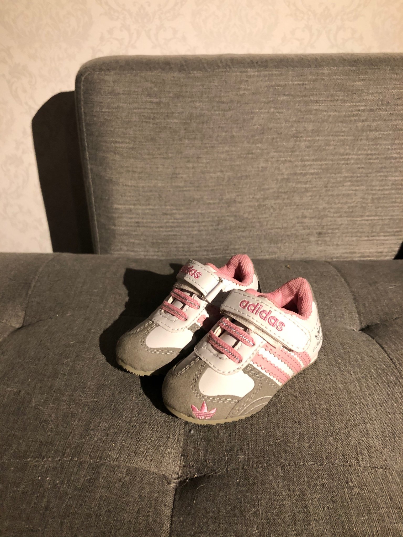 Barnsko Adidas storlek 21 Barnsko Adidas storlek 21