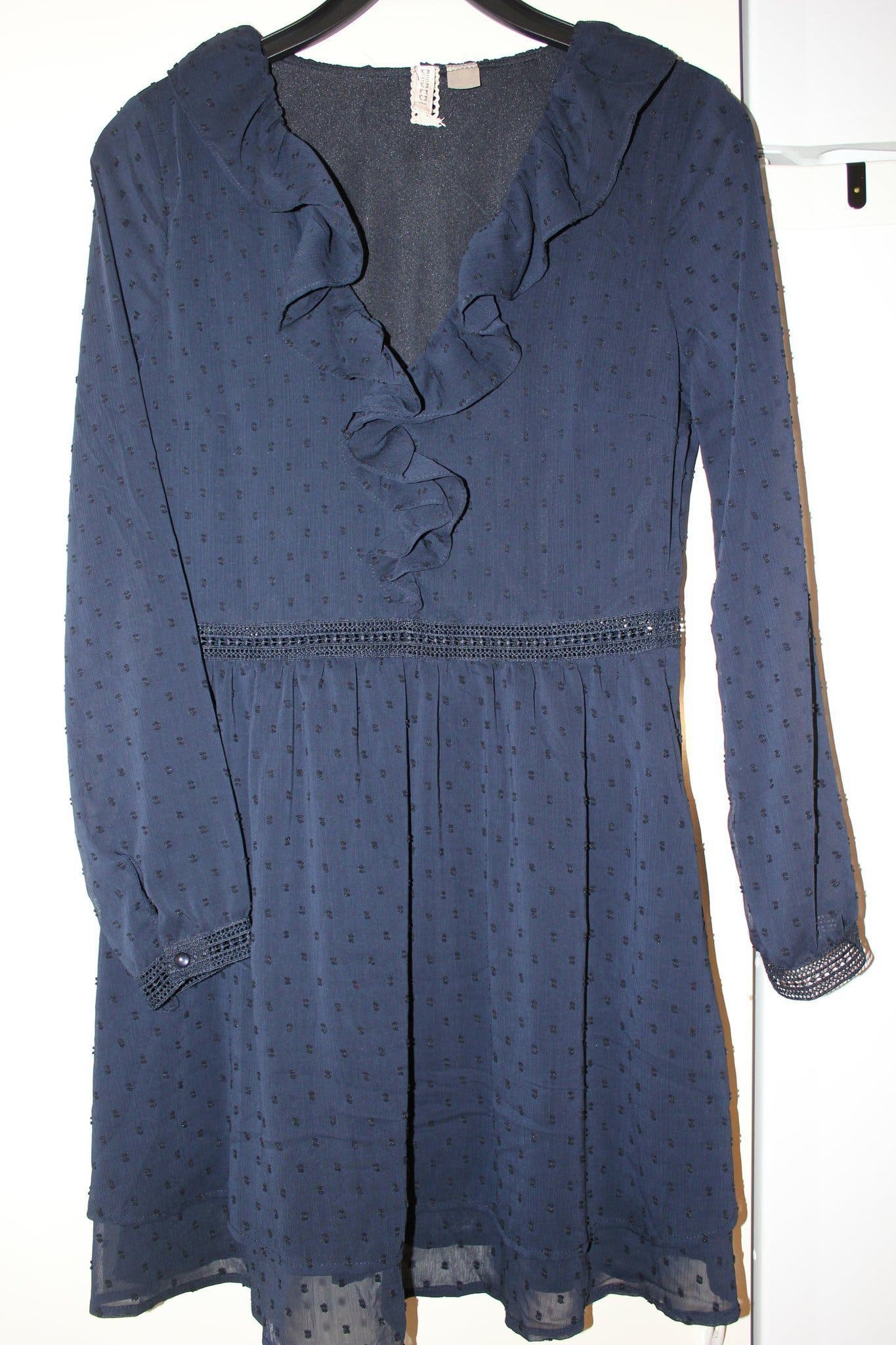 SÖT KLÄNNING H&M DIVIDED st 38 anv 1 g (412384127) ᐈ Köp