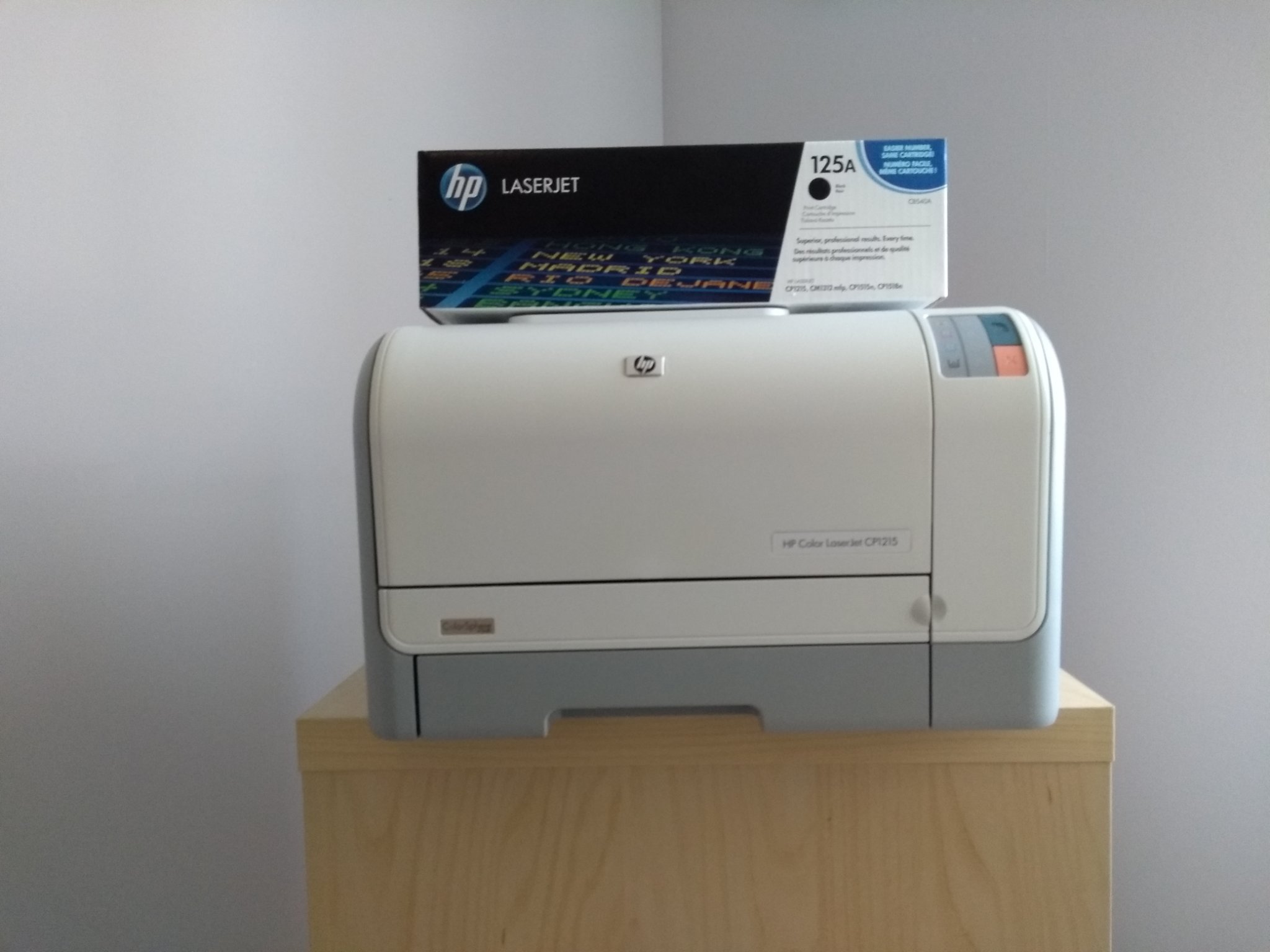 Färglaserskrivare - HP Color LaserJet CP1215 (373522457) ᐈ Köp på Tradera