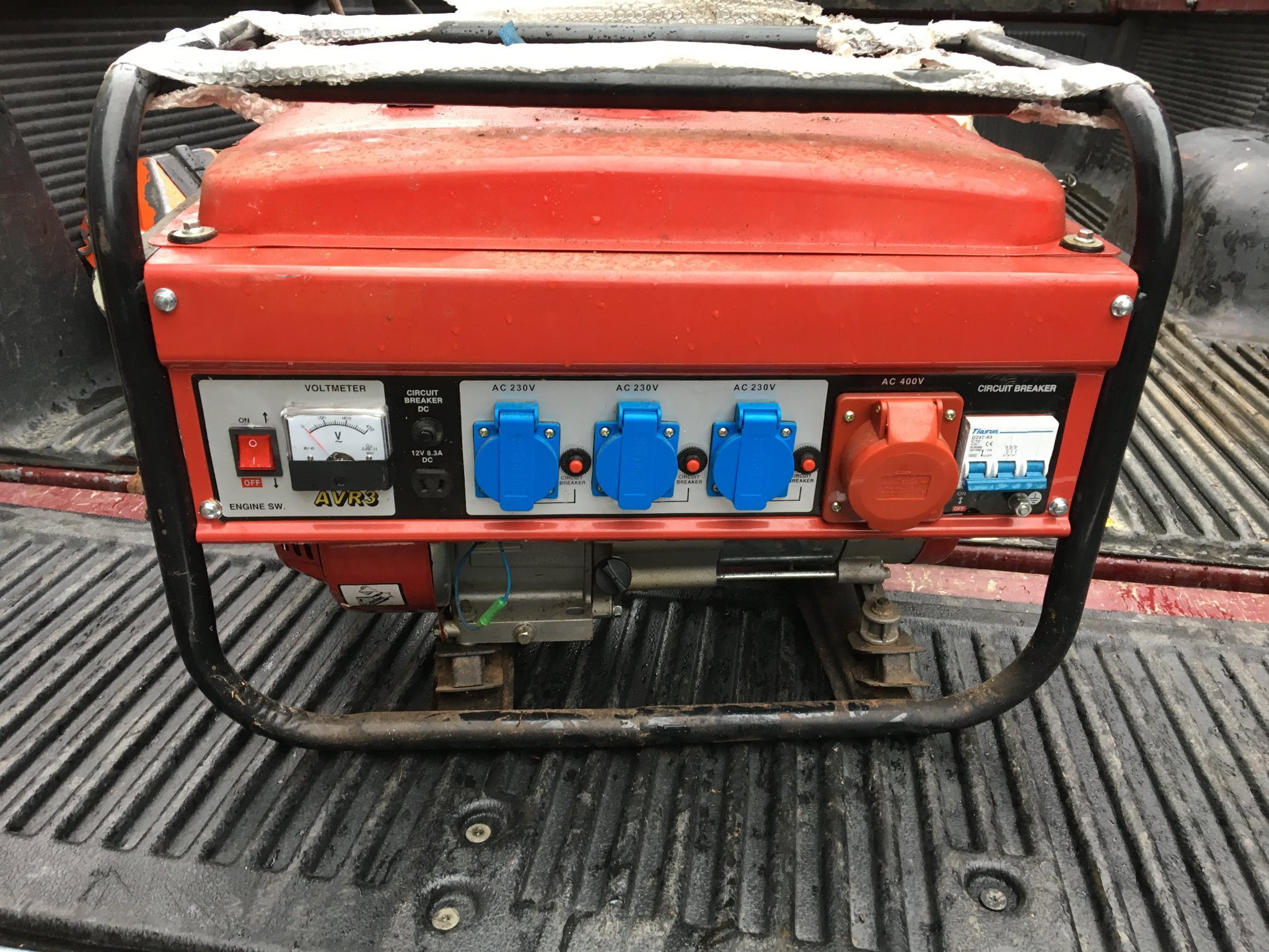 Elverk 220 volt,,380 volt (423187221) ᐈ Köp på Tradera