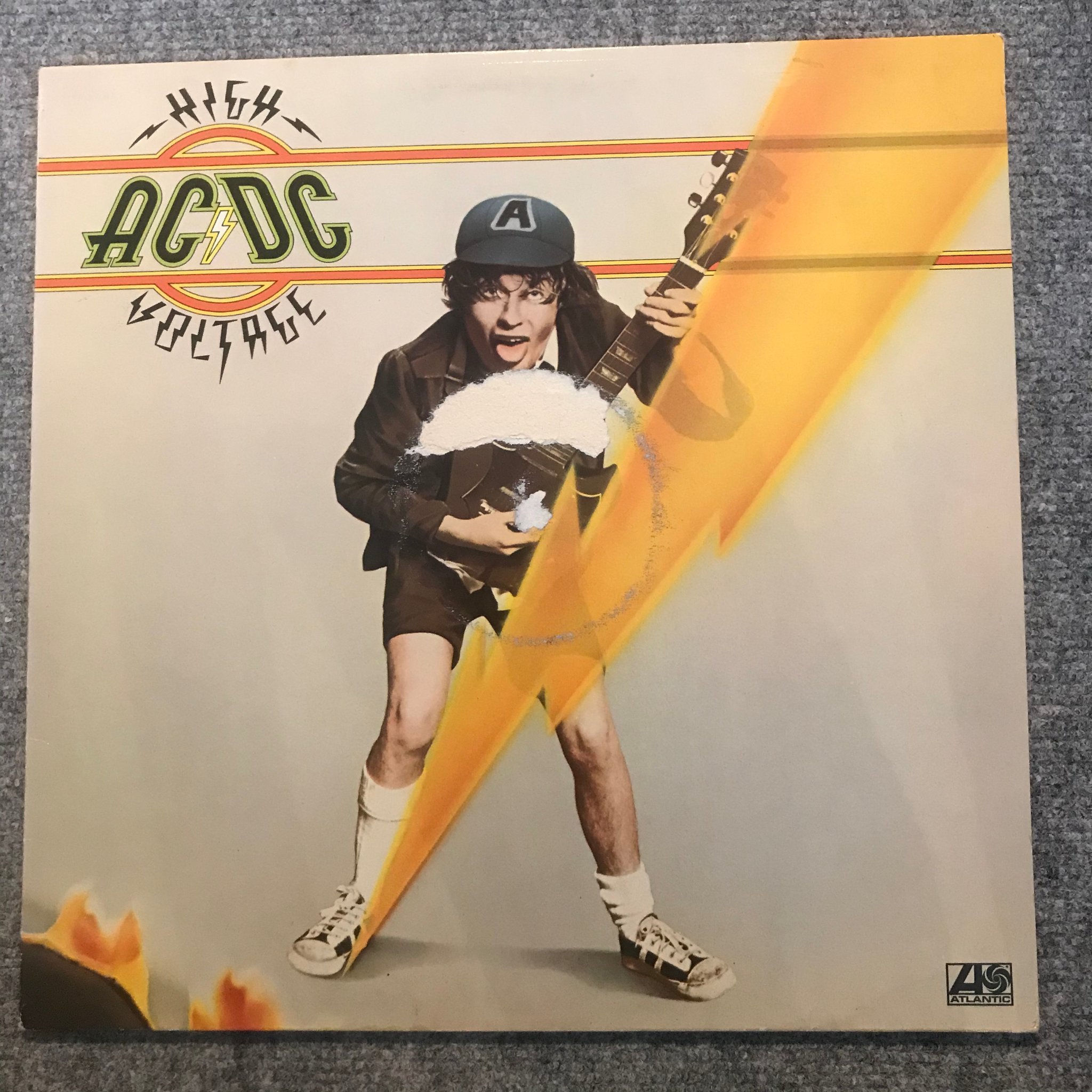 AC/DC - High Voltage (423228637) ᐈ Köp på Tradera