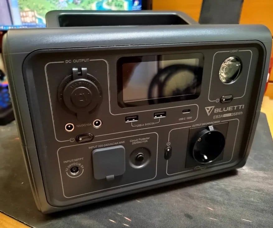268Wh tragbare Powerstation mit 600W Leistung und App-Steuerung