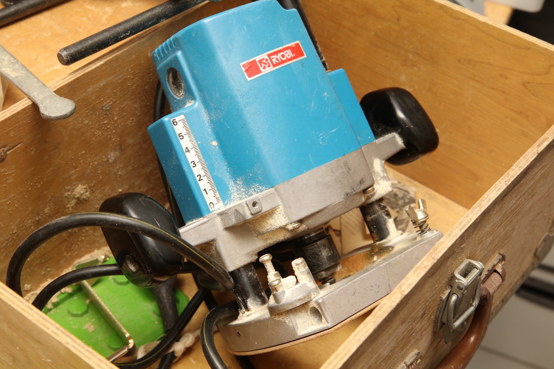 RYOBI R500 överhandsfräs kraftig kvalitetsmaskin (433437027) ᐈ Köp på