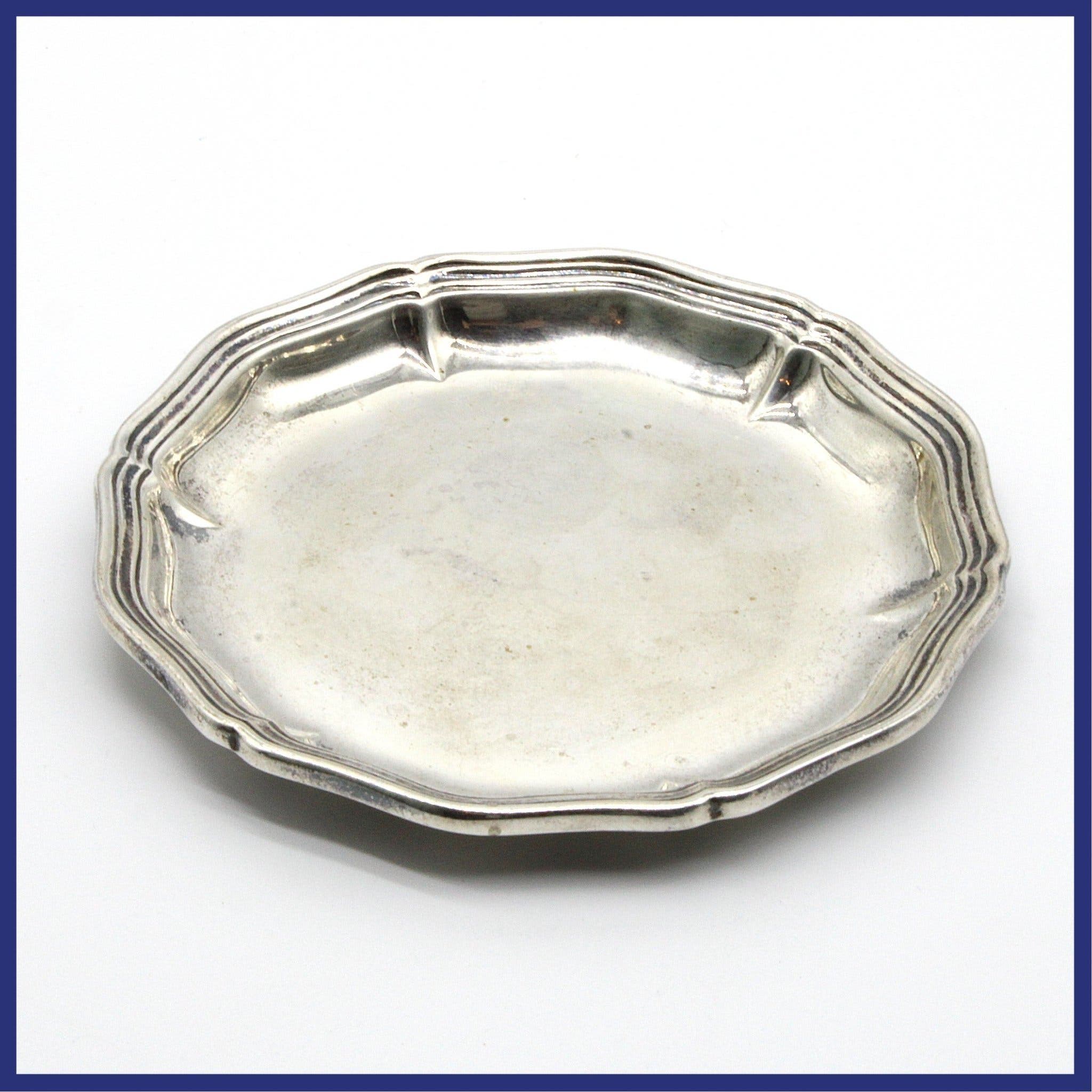 Fat, 830 silver, (vikt 44,25g, diameter 10cm)