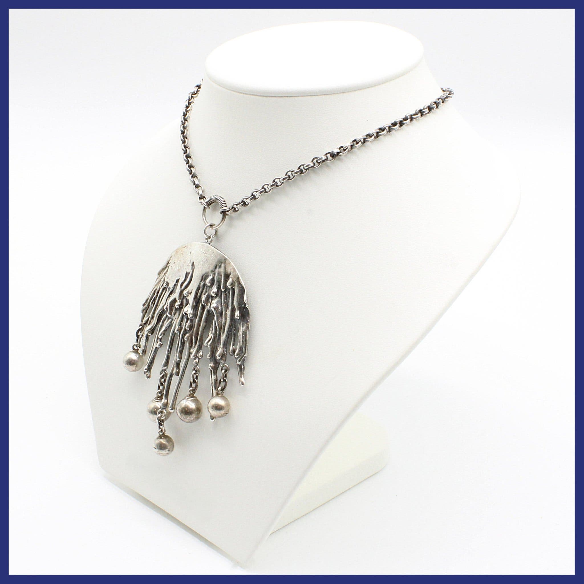 Halsband, 830 silver, unikt hänge (vikt 50,3g, längd ca 62cm)