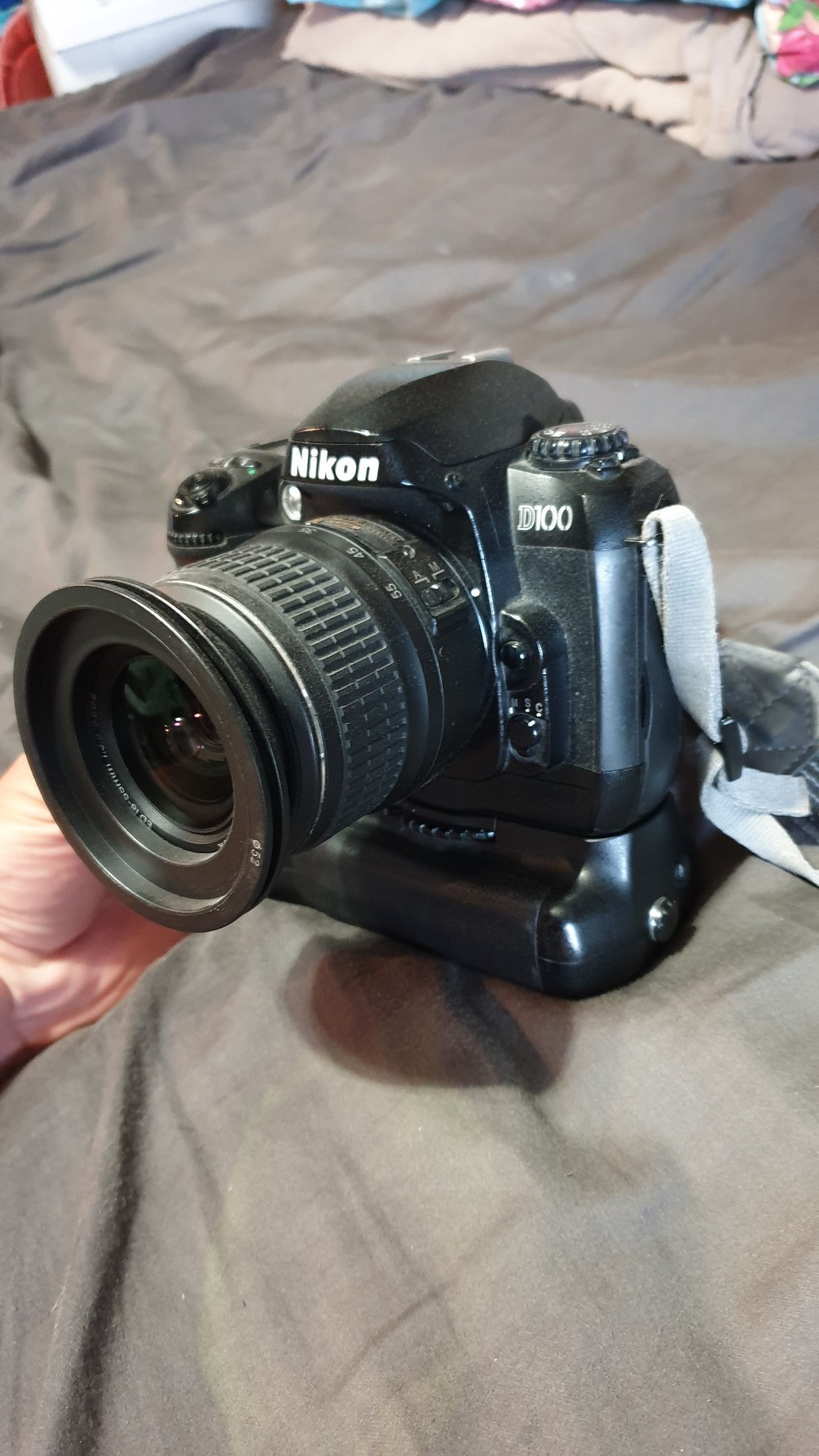 Nikon D100 (412837258) ᐈ Köp på Tradera