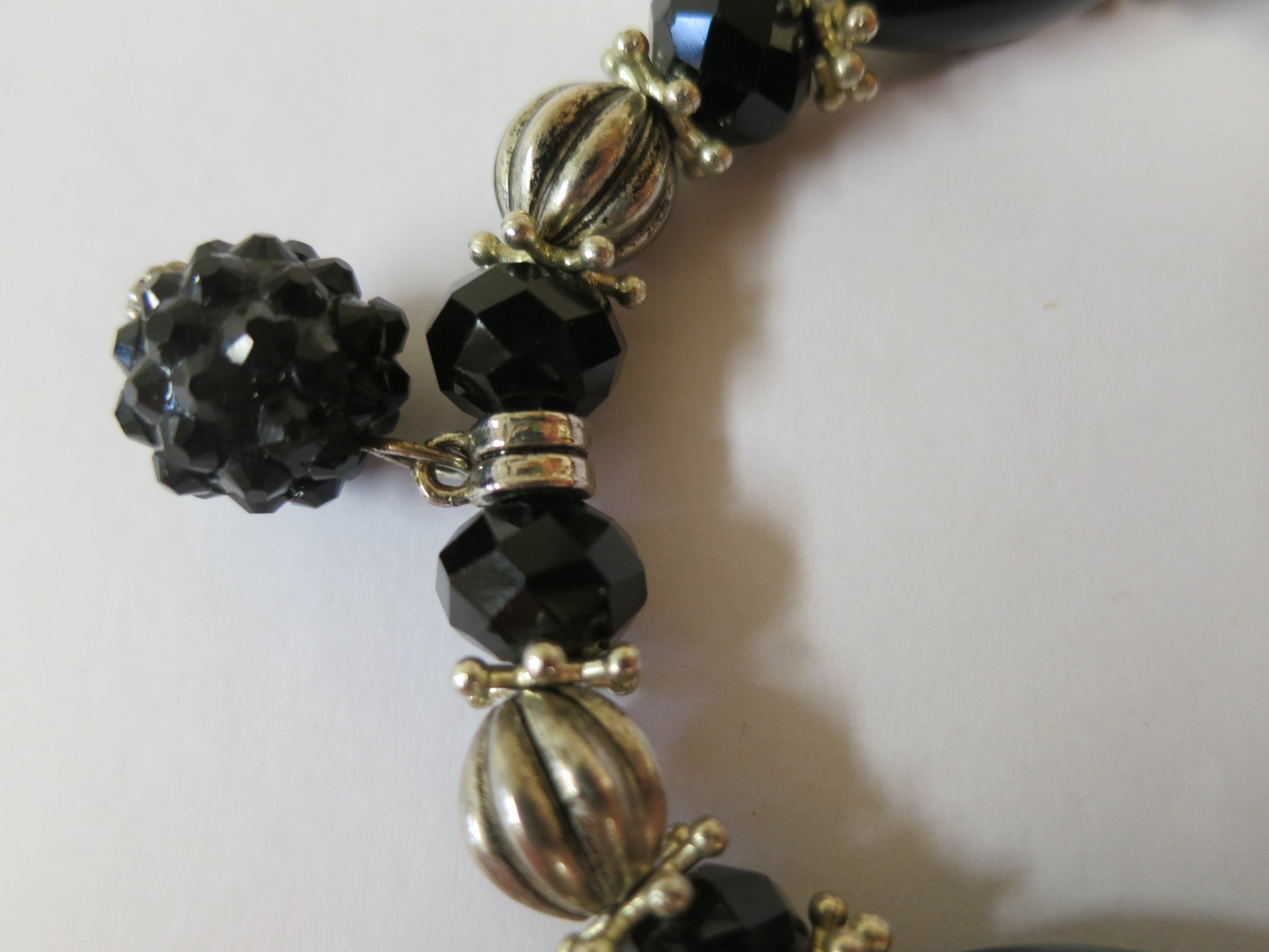 Armband, silver och svartfärgat (415285193) ᐈ Köp på Tradera