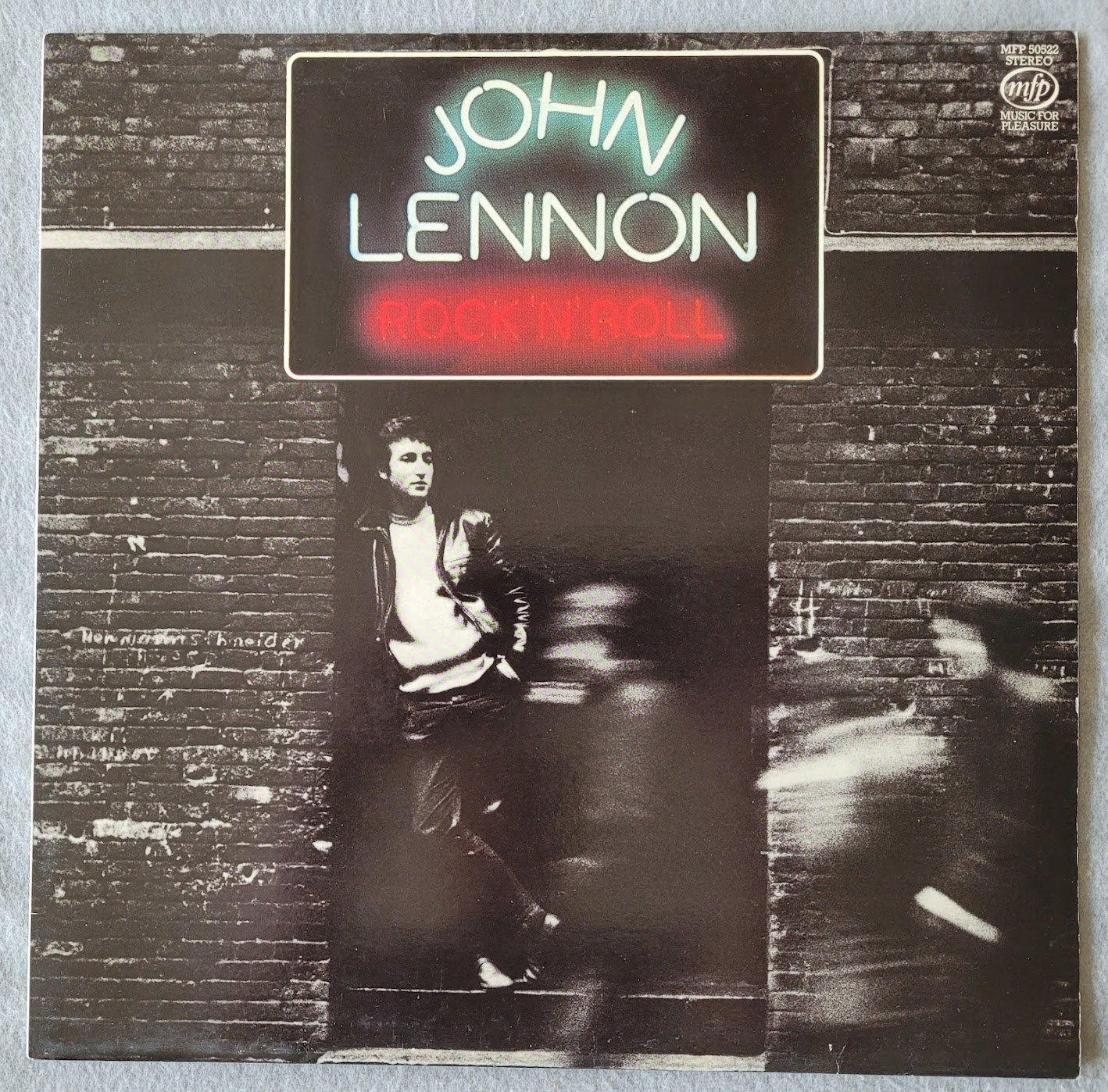 Se produkter som liknar JOHN LENNON Rock 'N' Roll på Tradera (539082520)