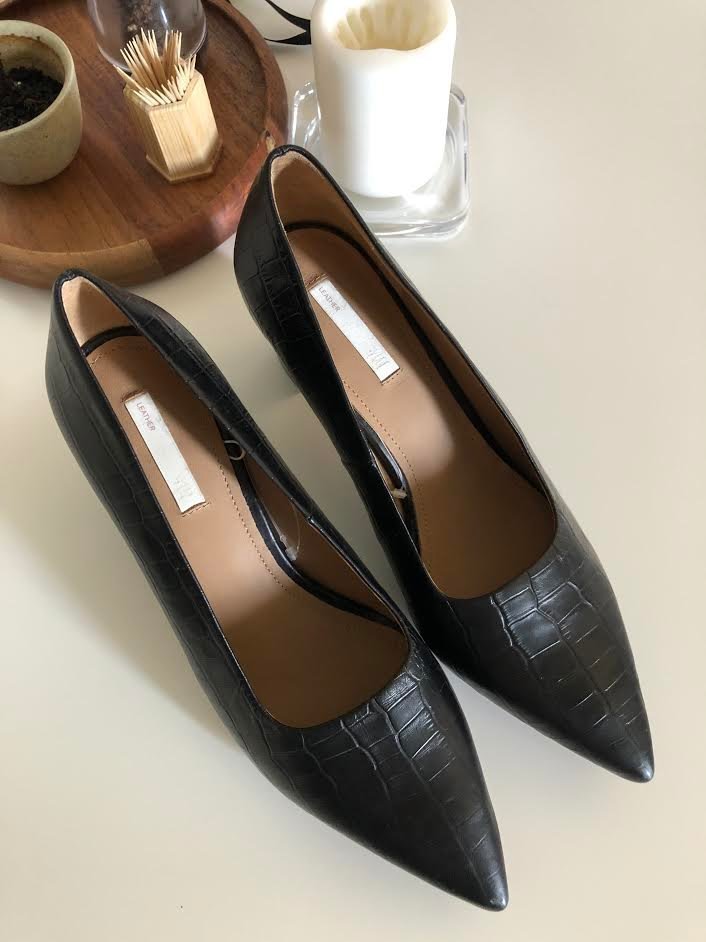 black heels h and m